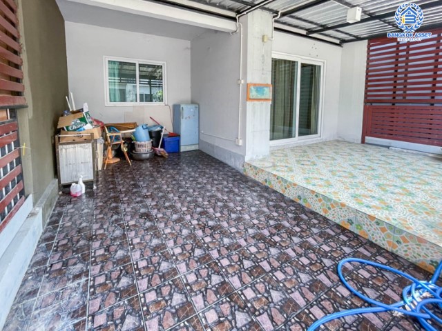 *****ทาวน์เฮ้าส์มือสองย่านนนทบุรี ม.เดอะโมดิช บางบัวทอง บนเนื้อที่ 19.5 ตร.ว. ฟังก์ชันจัดหนักจัดเต็ม 4 ห้องนอน 2 ห้องน้ำ 1 ที่จอดรถ บ้านราคาถูกสุดในโครงการ!  บนทำเลเชื่อมต่อหลายเส้นทาง ใกล้เซ็นทรัลเวสต์เกต และรถไฟฟ้าสายสีม่วง "สถานีคลองบางไผ่"